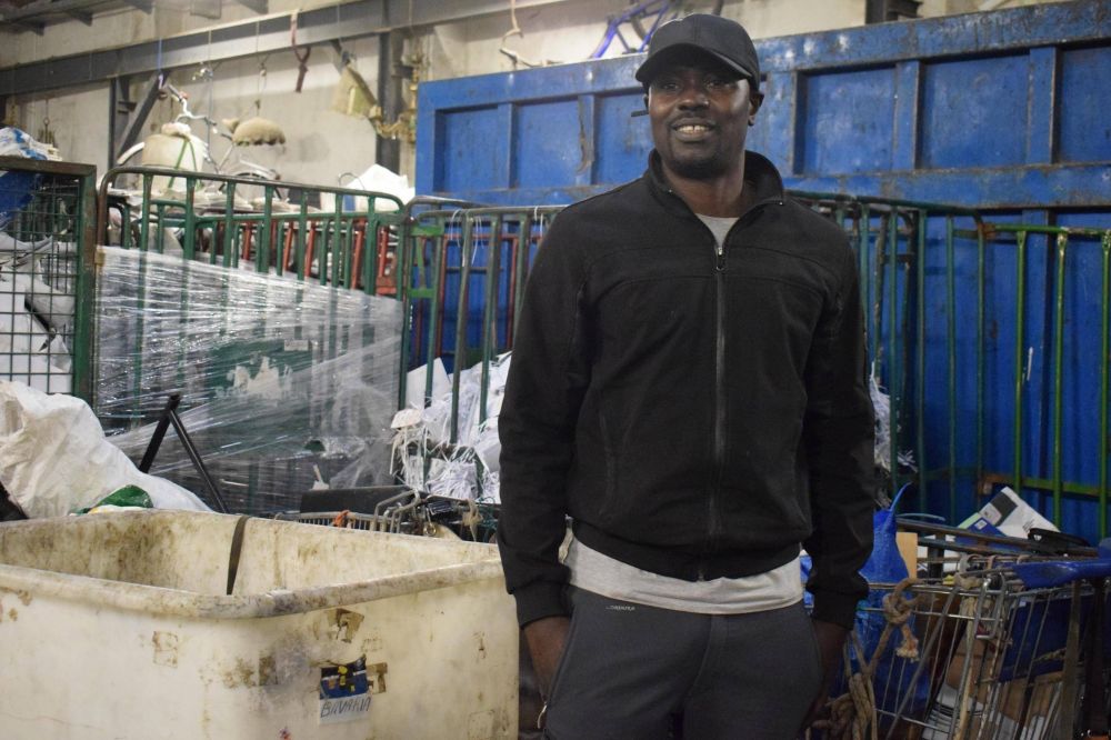 Migrantes chatarreros en Barcelona, la cara invisible del reciclaje 