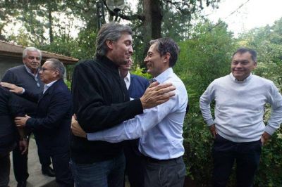 Fernando Gray recurrir� a la Justicia para impugnar el avance de M�ximo Kirchner en el PJ bonaerense