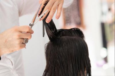 La Plata: Realizan una nueva colecta de cabello para pacientes oncol�gicos