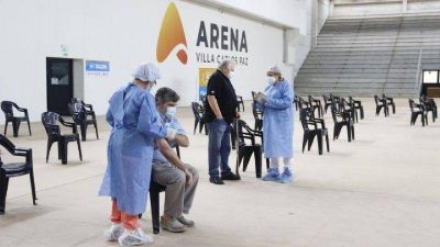 Casi 700 carlospacenses ser�n vacunados contra el COVID-19