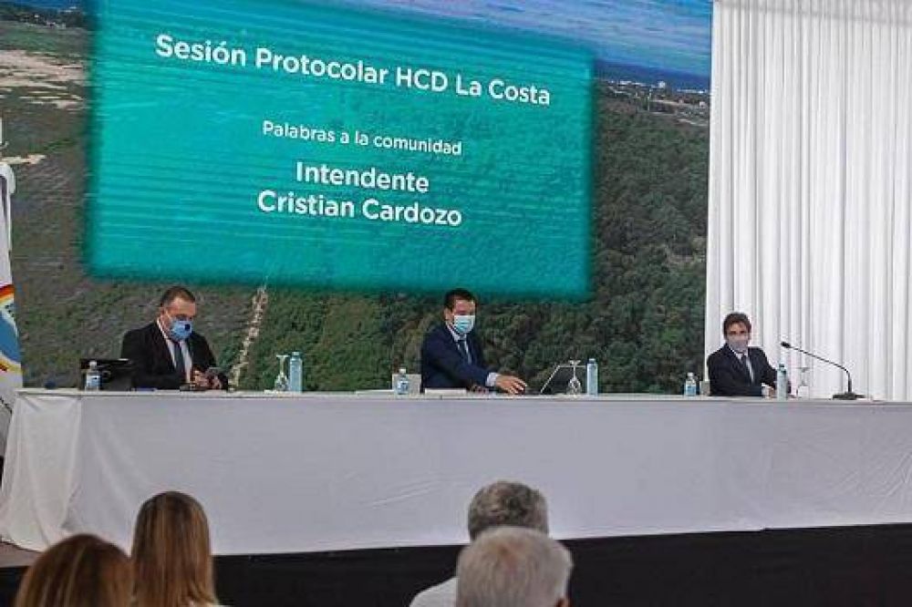 Cristian Cardozo encabezó la sesión protocolar N° 1 del Honorable Concejo Deliberante del Partido de La Costa