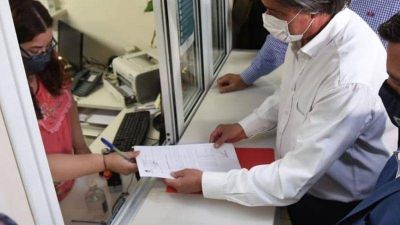 El Gobierno de Mendoza entreg al Senado el listado de 25 mil vacunados contra el coronavirus