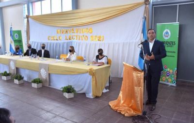 Valds inaugur el edificio de la Secundaria Sargento Cabral de Santo Tom