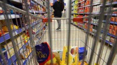Alimenticias piden bajar la carga fiscal y revisar el impacto del IVA en los precios