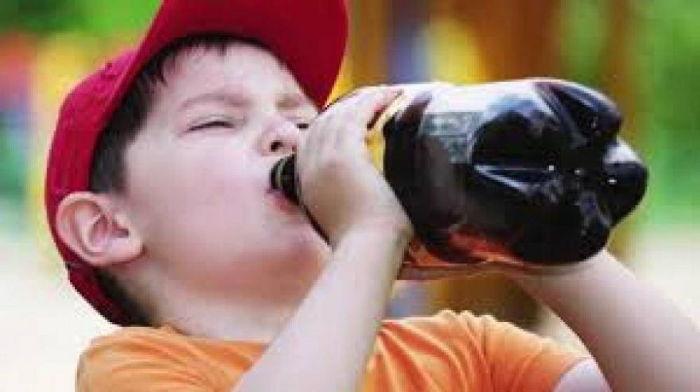 Día Mundial de la obesidad: El 27% de los casos de obesidad en niños y adolescentes se deben al consumo de bebidas azucaradas