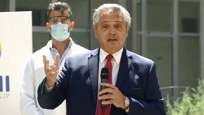 Alberto Fern�ndez celebr� el mill�n de vacunados contra el coronavirus con cr�ticas a la oposici�n --------- Si va a utilizar este texto cite la fuente: elciudadanoweb.com ---------