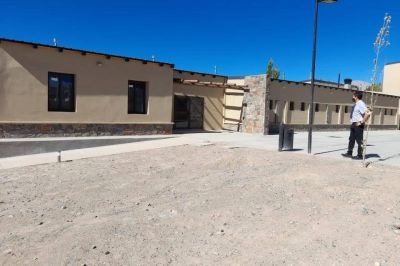 Trotta y Jalil inauguran una escuela en Antofagasta de la Sierra