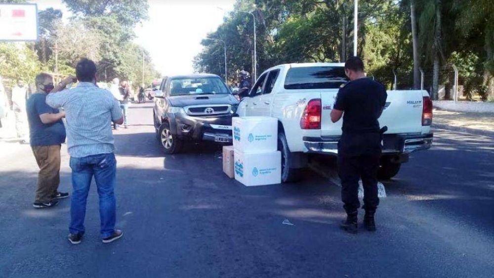 Choc el ministro de Salud de Corrientes: viajaba con dos cajas de vacunas contra el Covid-19