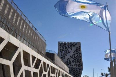La Provincia acord� un incremento salarial con los gremios ATSA y UPCN