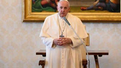 El Papa: el pueblo iraqu� tiene derecho a vivir en paz, el desaf�o es la fraternidad