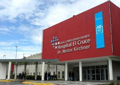 Allanan el hospital El Cruce Varela por la denuncia de �vacunatorio vip�