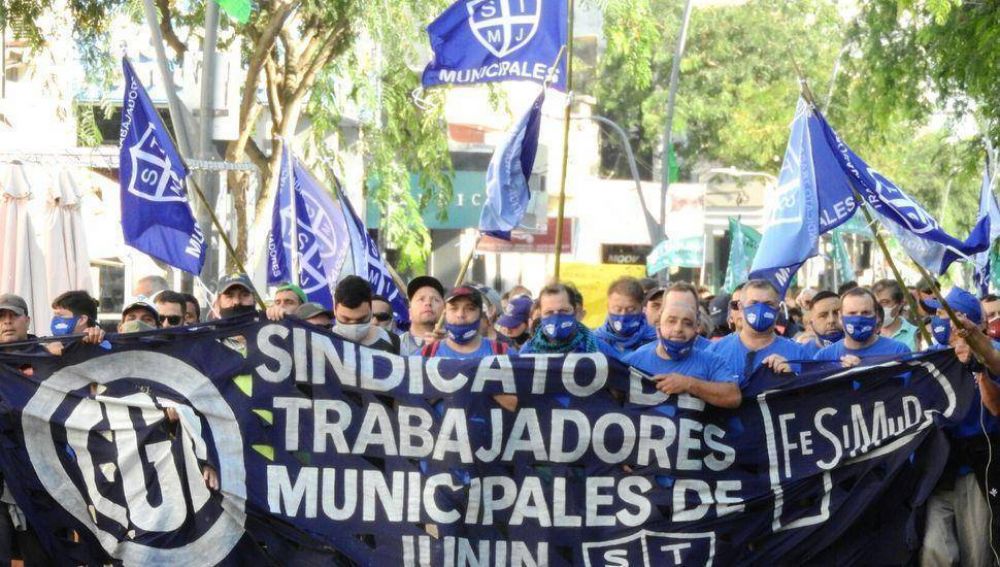 Trabajadores municipales volvieron a manifestarse por la falta de acuerdo en la paritaria