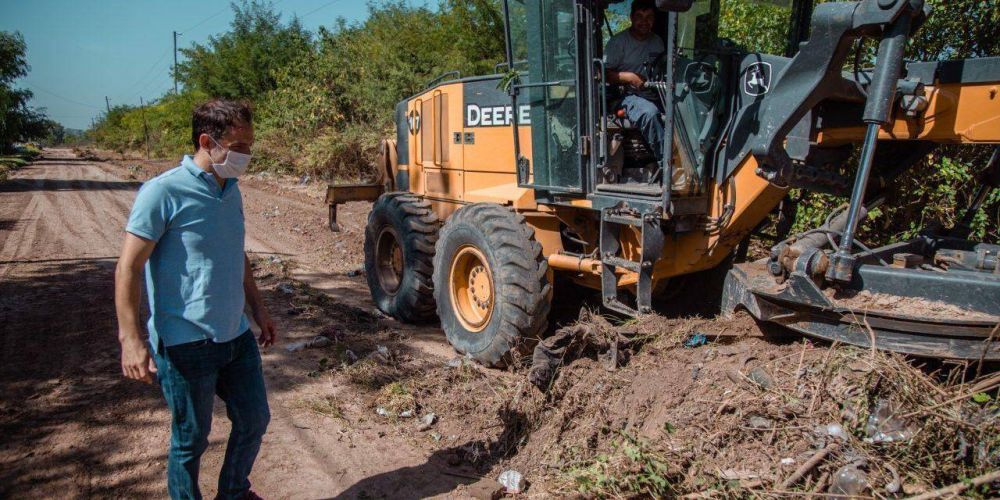 El municipio encara importantes trabajos de mantenimiento en Las Praderas