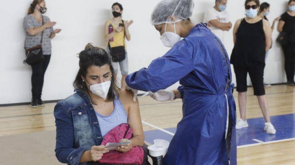 Ms de dos mil vacunados contra el coronavirus en Carlos Paz