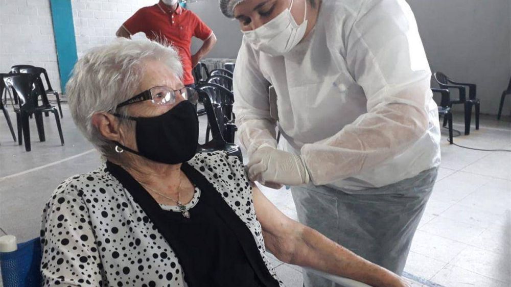 Con 102 aos, una riocuartense es la vacunada ms longeva de la provincia