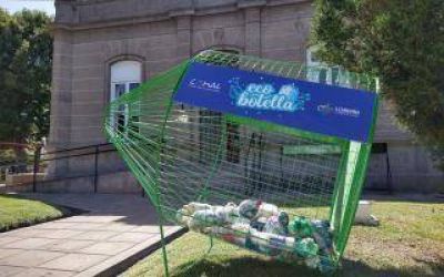 Reciclaje en Lober�a: Instalan un contenedor 