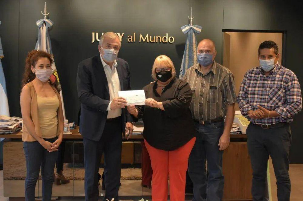 Donacin: Morales entreg fondos al Hogar San Roque