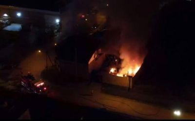 Voraz incendio destruy� una planta recicladora de pl�sticos en Gar�n