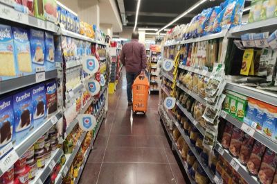 Una familia necesita m�s de 2.5 salarios m�nimos para no caer en la pobreza