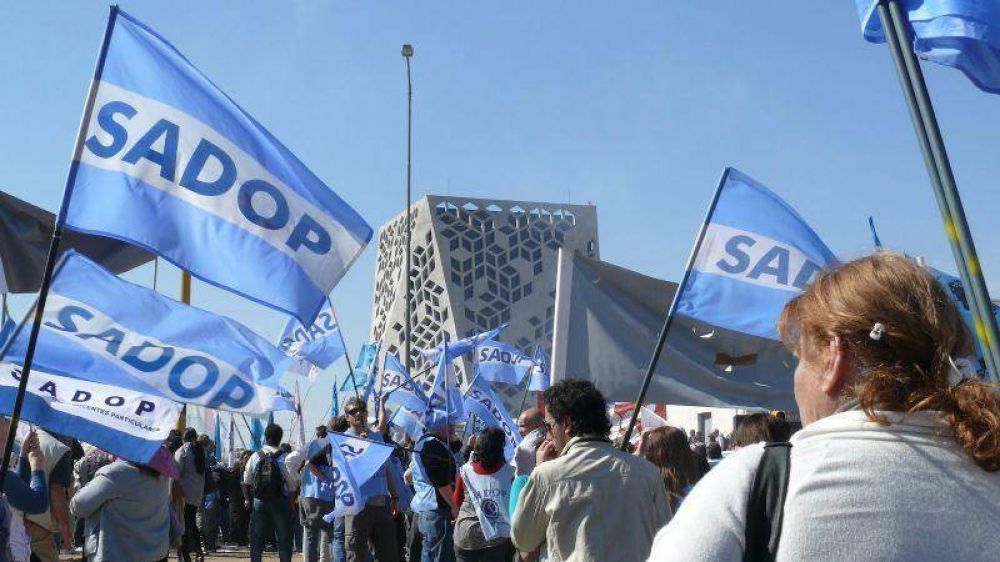 Sadop rechaz la oferta de aumento salarial del Gobierno provincial