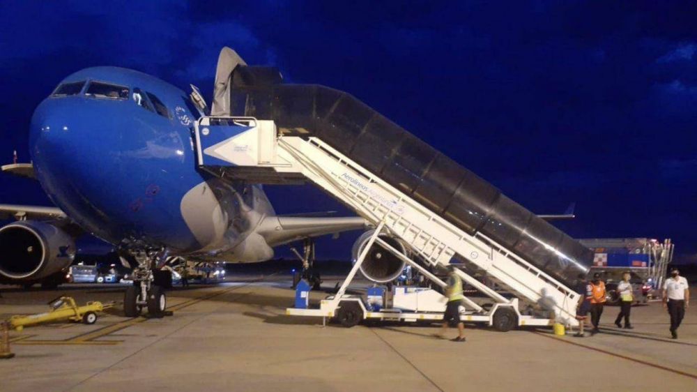 Coronavirus: un nuevo vuelo de Aerol�neas Argentinas sale a buscar vacunas