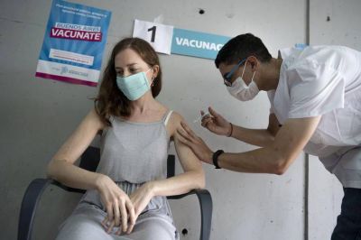 Los casos crecen y la expectativa es por el arribo de m�s vacunas