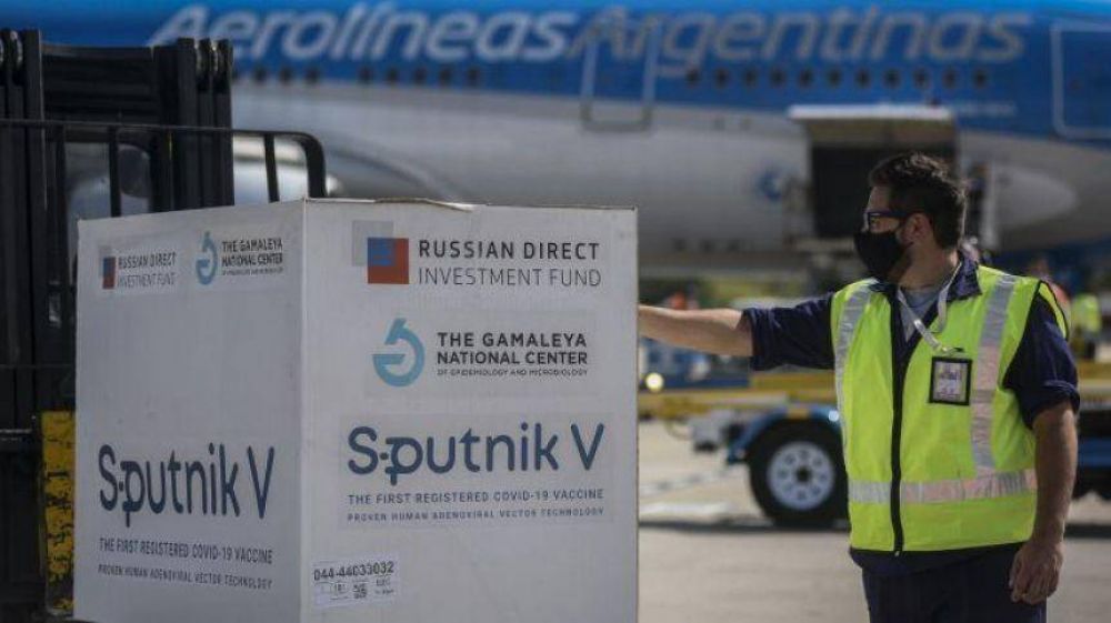 Llegan 120.000 dosis de Sputnik V a la Provincia para vacunar a mayores de 60 a�os