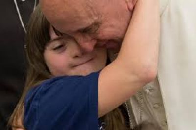 Papa Francisco en el D�a del S�ndrome de Down: Todo ni�o es un don para la familia