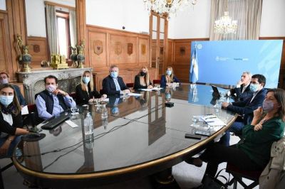 Reuni�n entre ministros y gobernadores para definir nuevos controles en las  fronteras