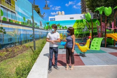 Juan Andreotti inaugur� la modernizaci�n de la �Plaza de los Escritores� de San Fernando