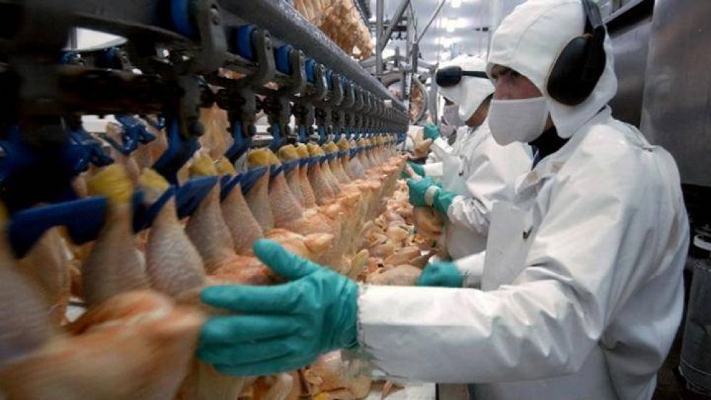 La Federación de la Carne sumó un 7% en la paritaria avícola y acumula un 44%