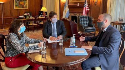 Guzm�n vuelve con el aval t�cnico del FMI, pero sin definir plazos