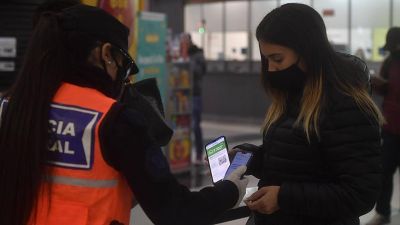 El Presidente anticip� que hoy se analizar�n las medidas ante la suba de contagios