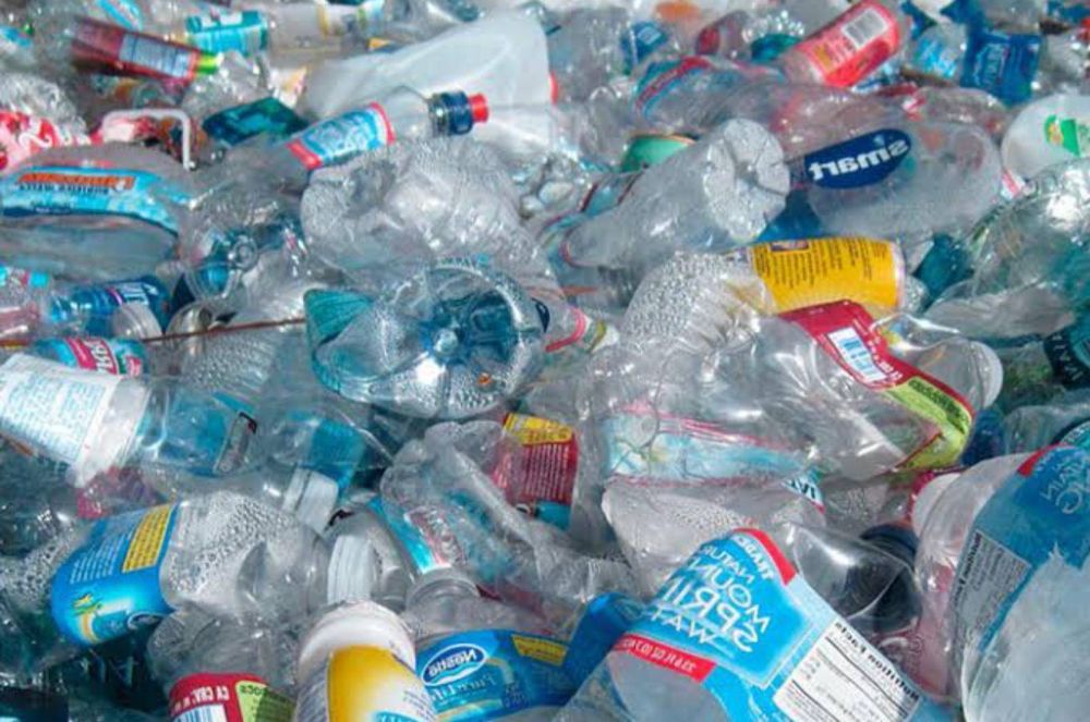 San Francisco se convierte en la primera ciudad de EU en prohibir botellas de plstico