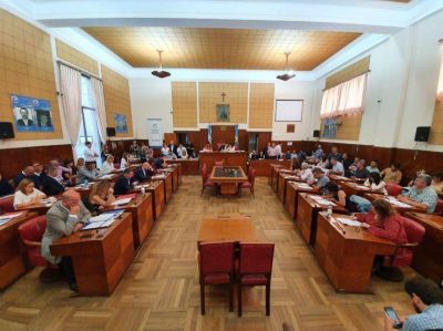 Los Covid positivos que expusieron y llevan a la par�lisis al Concejo Deliberante