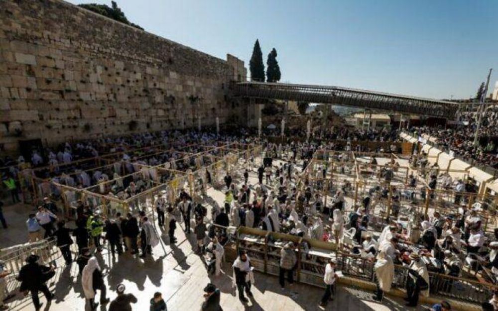 Israel: miles asisten a la bendicin sacerdotal en el Kotel
