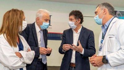 San Isidro lanz� el servicio de nutrici�n para la comunidad con el Dr. Cormillot