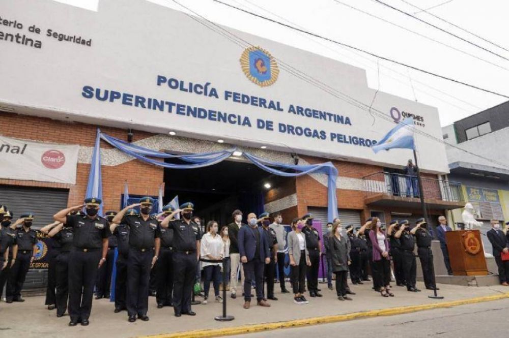 Mendoza y Frederic inauguraron sede de Drogas Peligrosas de la Polica Federal