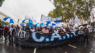 Gremios del transporte vuelven a exigir vacunaci�n ante el aumento de casos