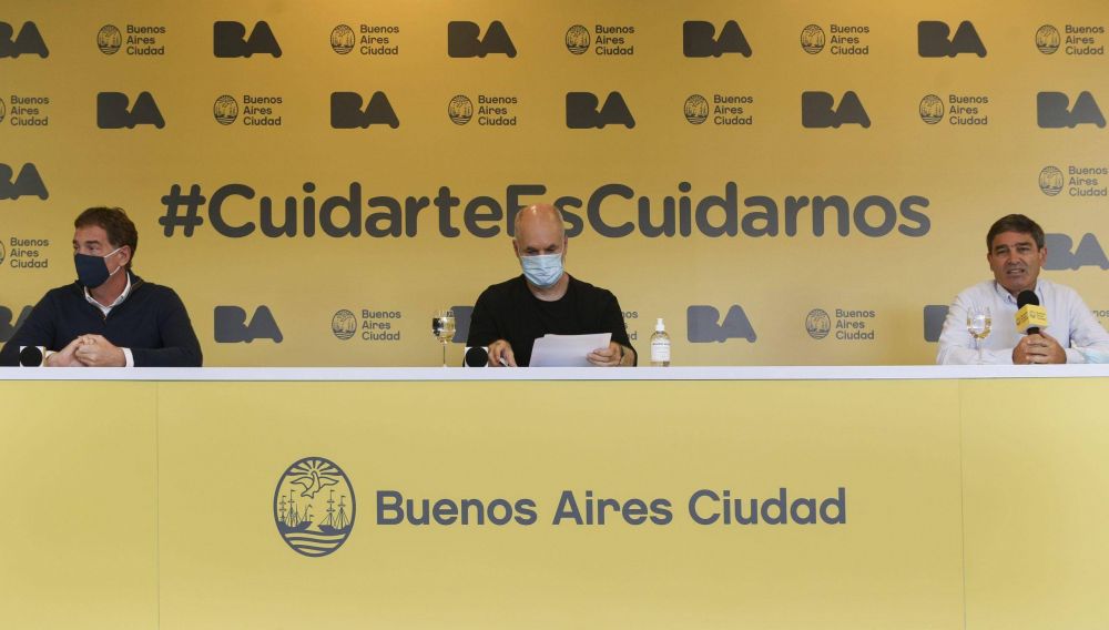 La Ciudad esquiva restricciones con el ojo puesto en terapias y el factor R