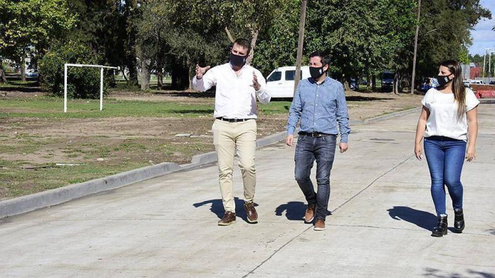 El intendente Nardini inaugur el pavimento de la calle Yatasto
