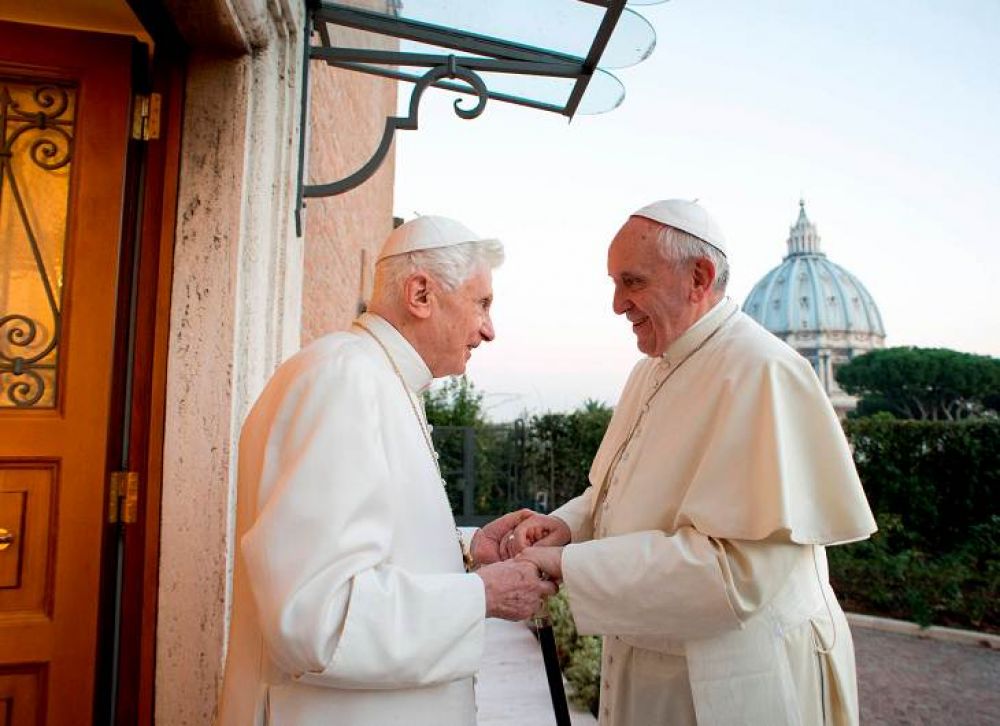 Benedicto XVI, «encantado» con el año de san José declarado por el Papa