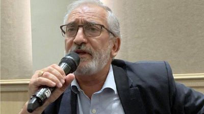 La Provincia prometi� una distribuci�n m�s equitativa de vacunas en el interior