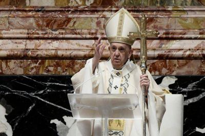 En la Misa de Pascua, el papa Francisco pidi� que se superen los retrasos en la distribuci�n de las vacunas y se compartan con los pa�ses pobres