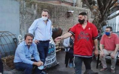 Costa y Fiorini siguen de gira para intentar 