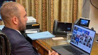 Guzm�n celebr� la solicitud del G24 al FMI de una revisi�n de los sobrecargos en pr�stamos