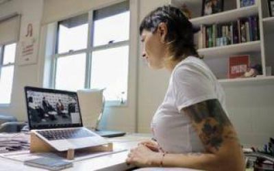 Mayra Mendoza en la Bienal de las Ciudades en Transici�n: 