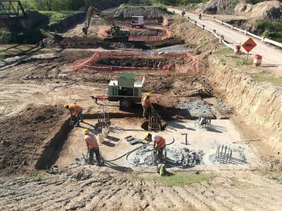 Avanza la construcci�n del nuevo puente de Olivera