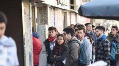 El empleo se precariz� en 2020 y la pobreza invade los hogares de los trabajadores