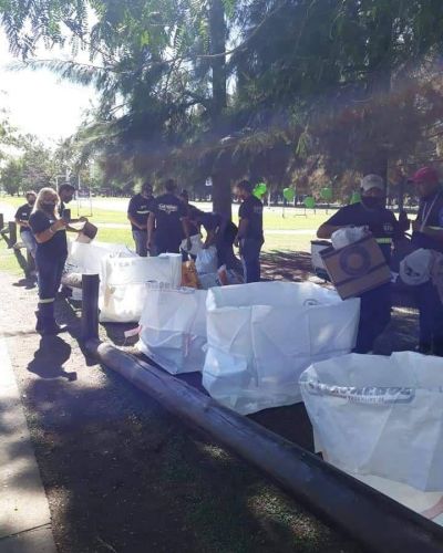 Jornada de reciclaje de basura en el Parque de la Salud